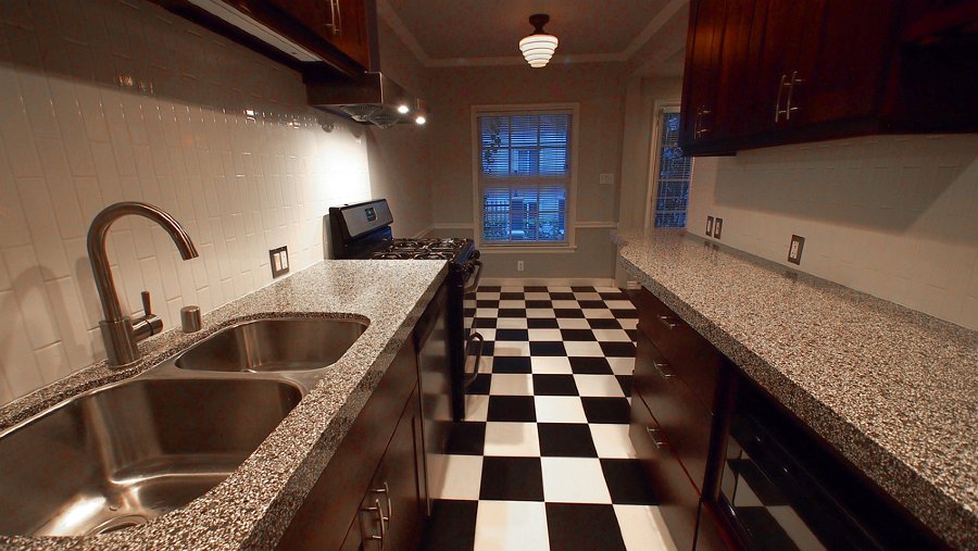 Looking toward the breakfast nook from the kitchen